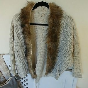 Great condition faux fur trimmed Sweater